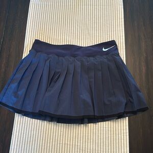 Nike girls navy pleated tennis skort